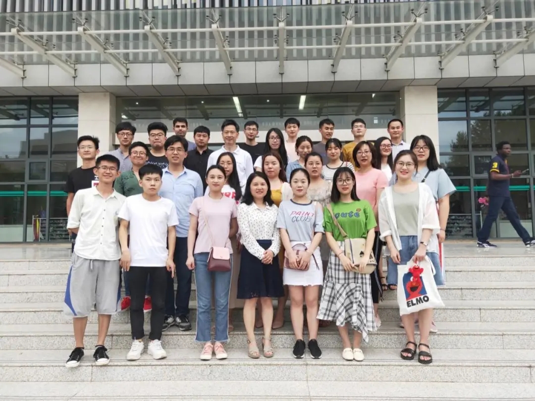 水稻表观遗传课题组大家庭合照 水稻表观遗传课题组大家庭合照